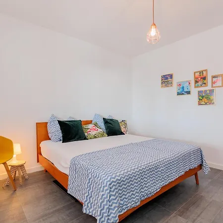 Cozy & Spacious In Starigrad-paklenica Sea View ستاريغغاد باكلينتسا