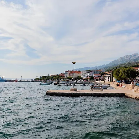 شقة Cozy & Spacious In Starigrad-paklenica Sea View ستاريغغاد باكلينتسا